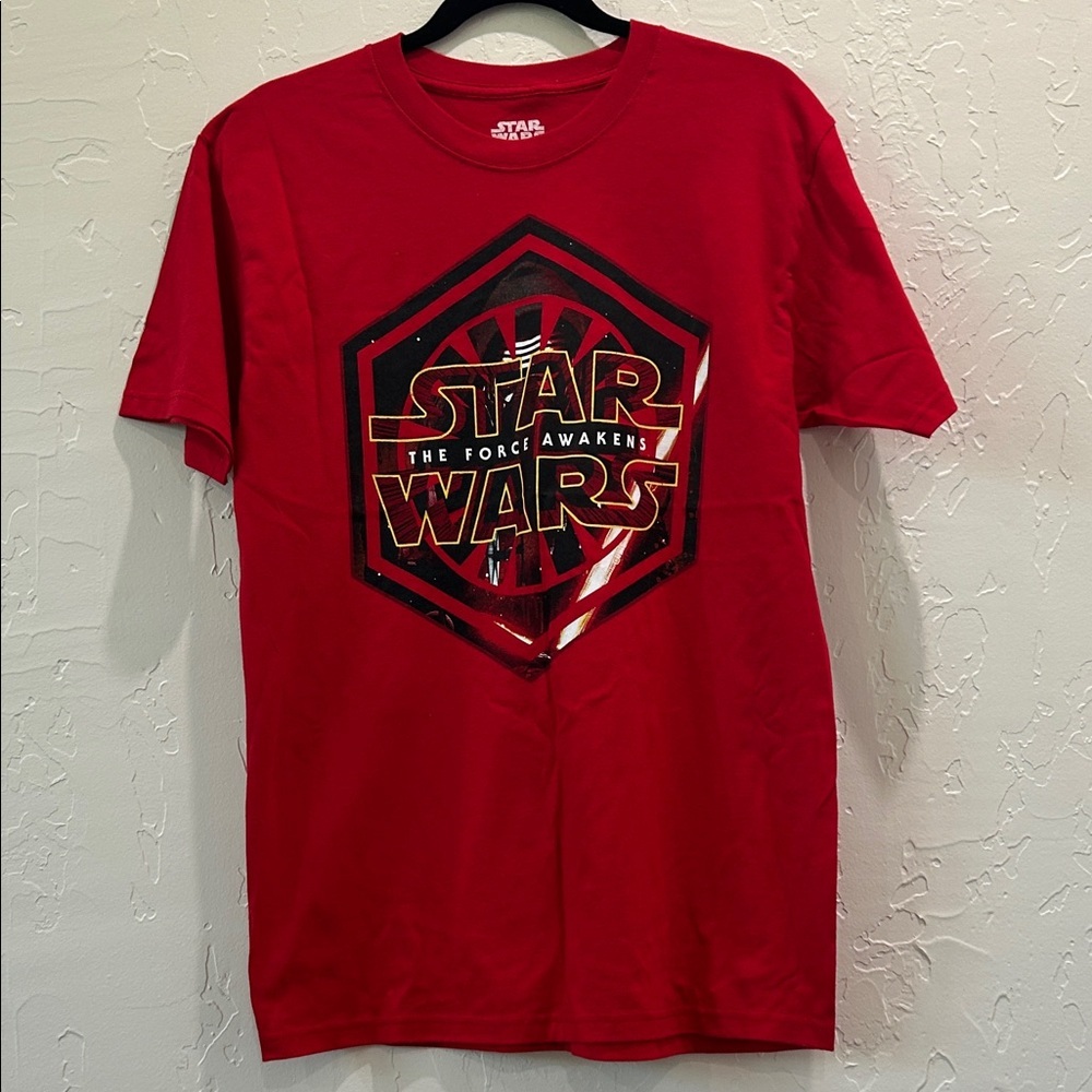 Star Wars The Force Awakens Red Tee NWOT